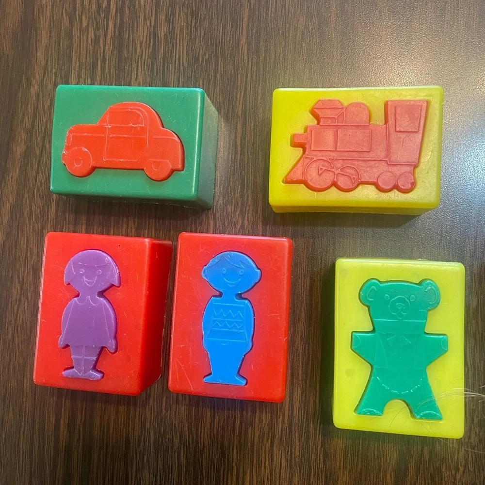 1970's Vintage Kohner Plastic Puzzle Blocks